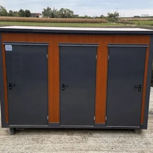 Container sanitario tipo padiglione con cabine tripla